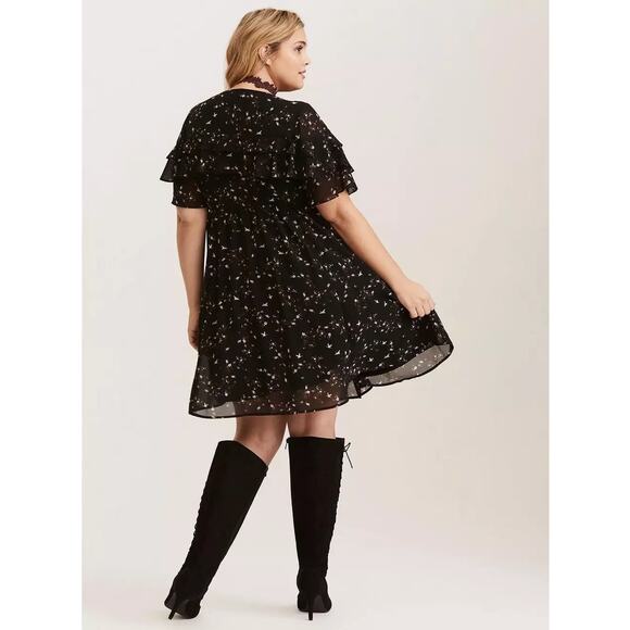 Torrid NWT Black Floral Bird Chiffon Ruffle Faux Wrap Dress SZ 4X - Picture 2 of 15